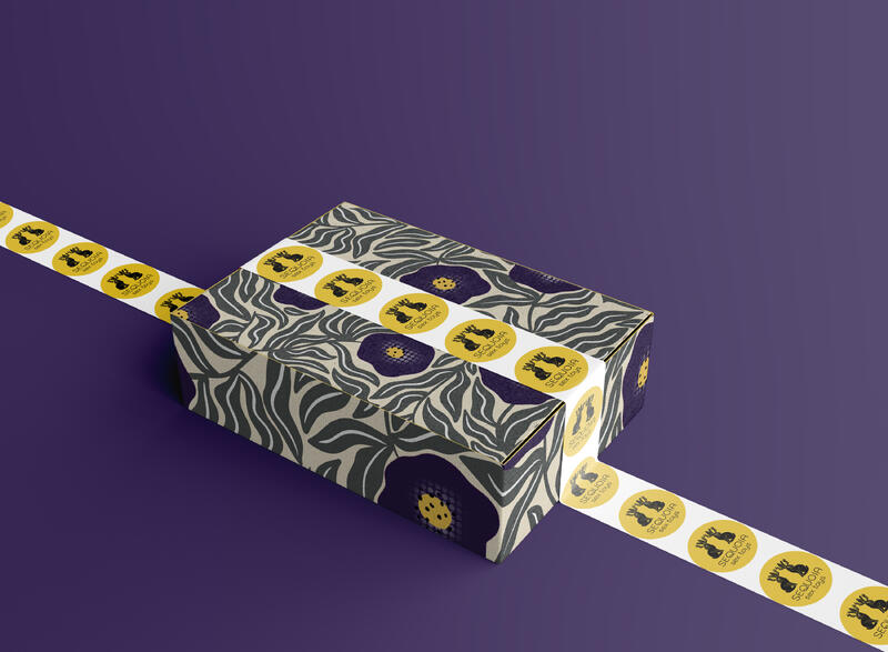 Sequoia – branded box with sticker roll